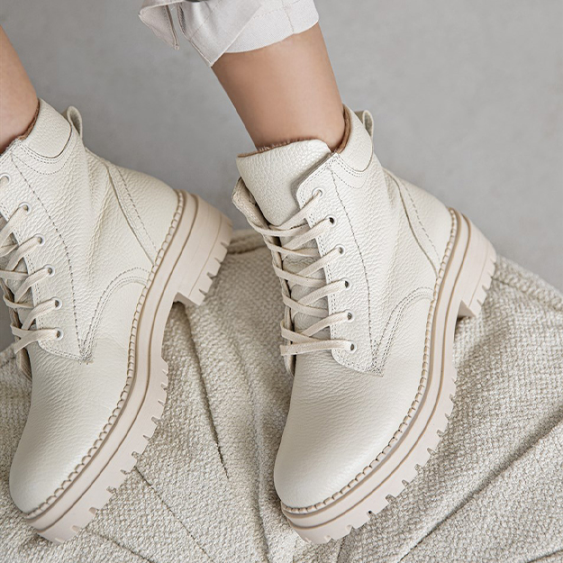 Porno tomosha qiladigan er uchun psixologik yordam Yigit qizlarning mushuklarini oldirib, song yalab oldi.